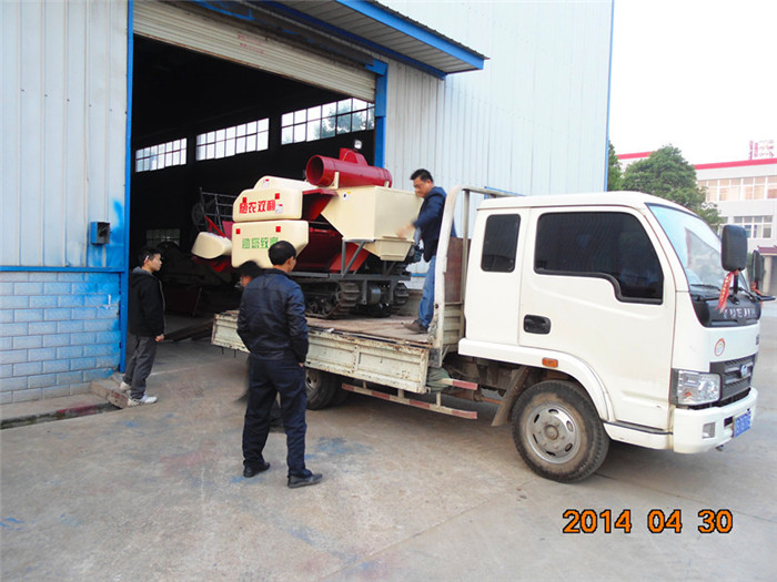 湖北雙利收割機(jī) 湖北糧食烘干機(jī)